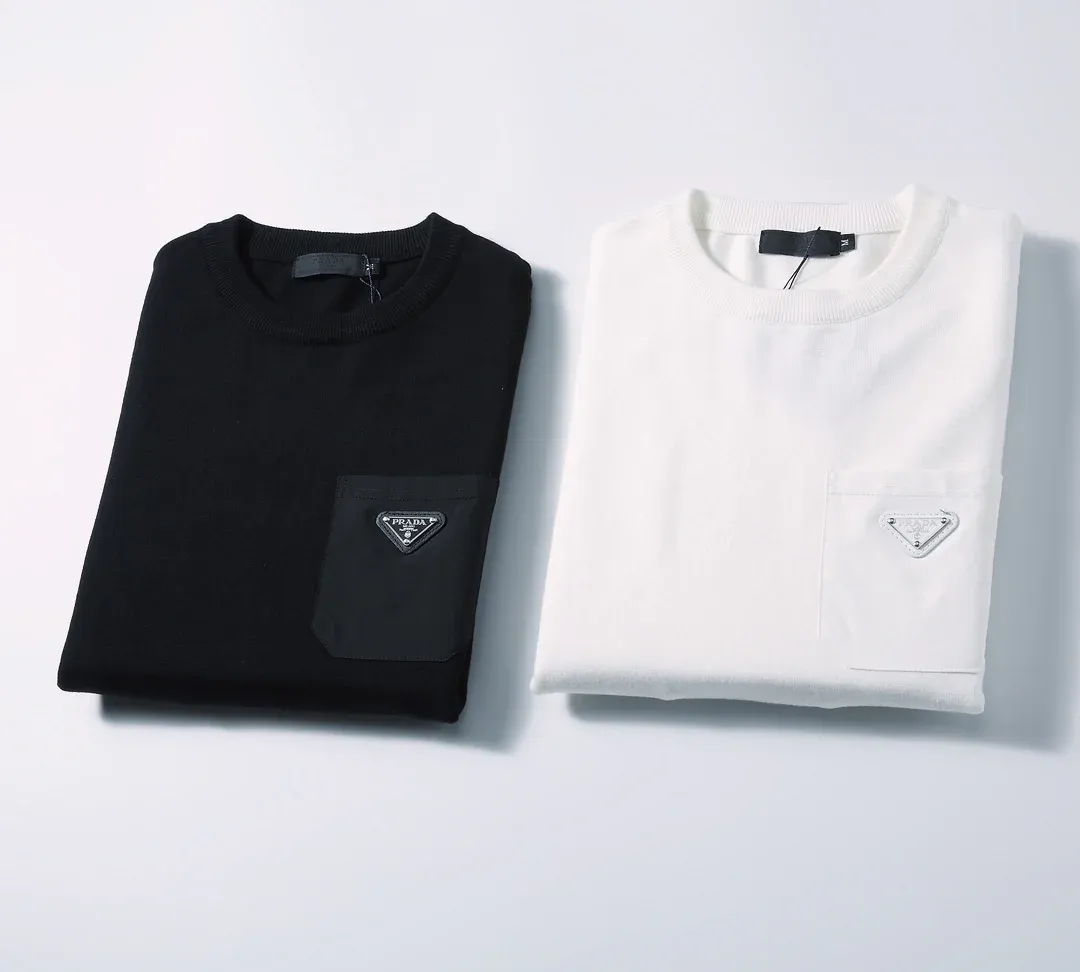 Handsome men's casual sweater