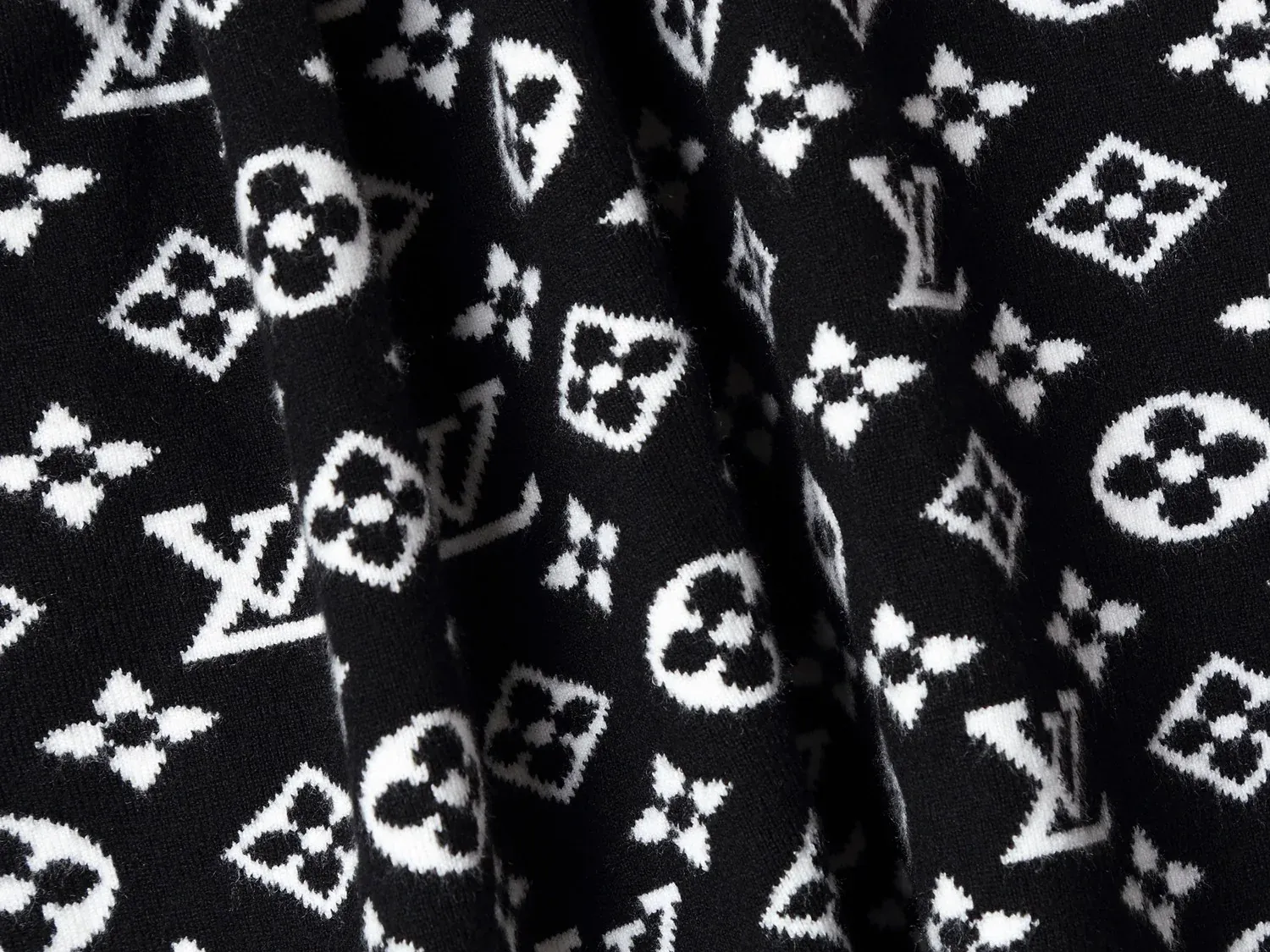 Men fashion knitted sweater