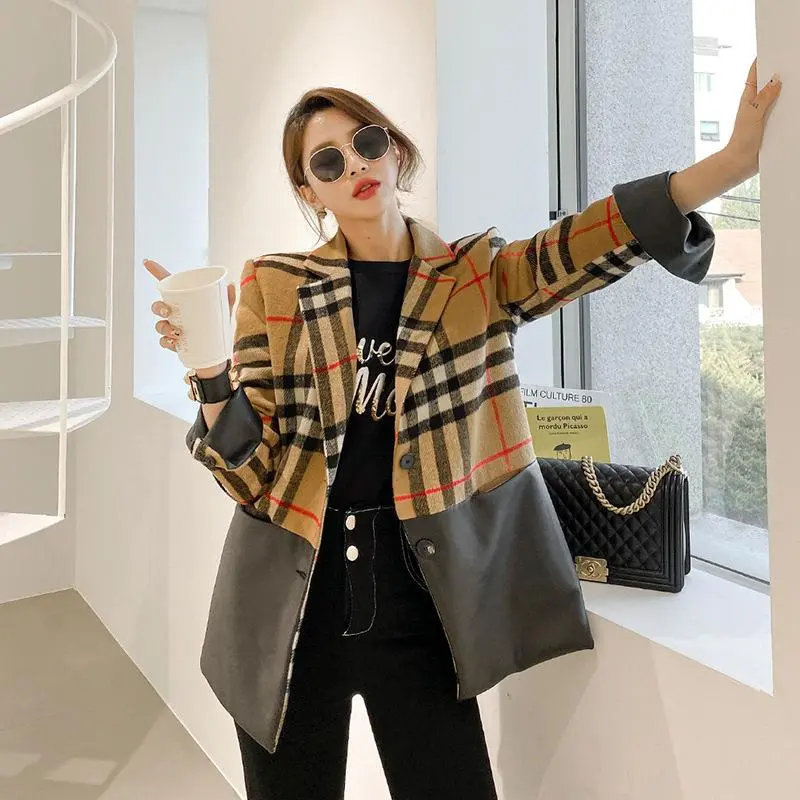 New Fashion Long Sleeved Plaid Woolen Jacket