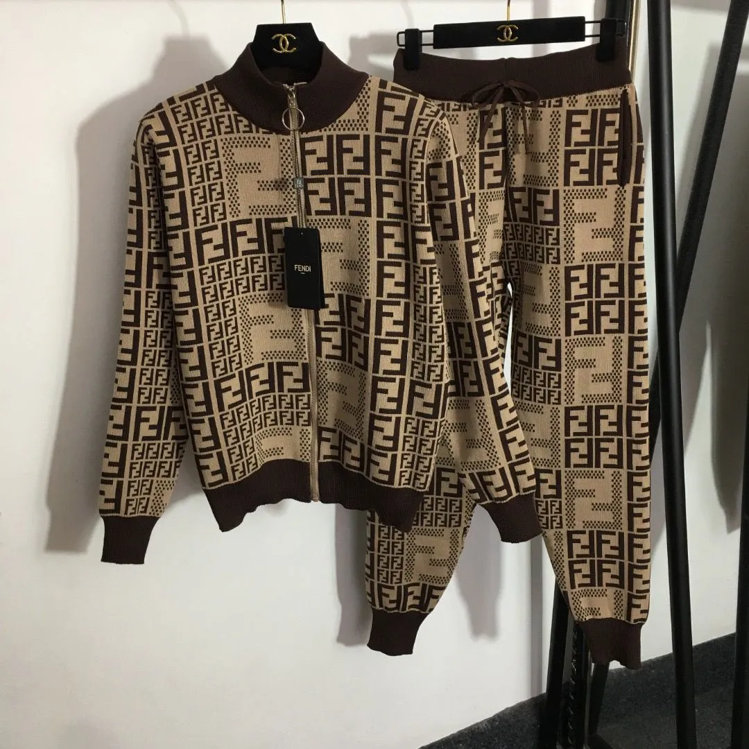 Fashion casual sports hooded knit suit