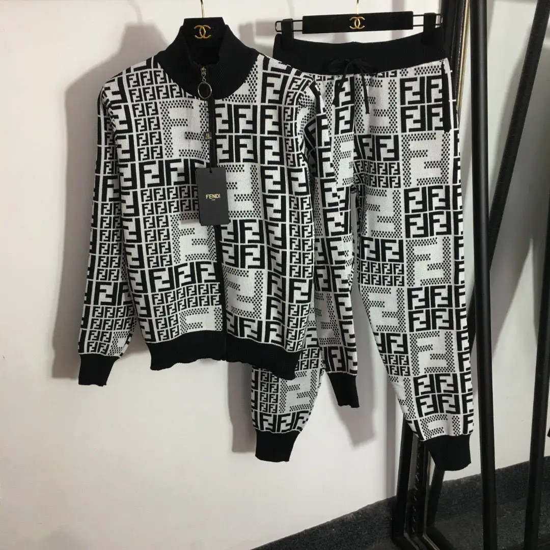 Fashion casual sports hooded knit suit