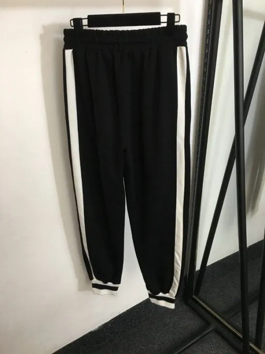 New fashion knitted casual cardigan hooded letter top knitted pencil pants two-piece suit