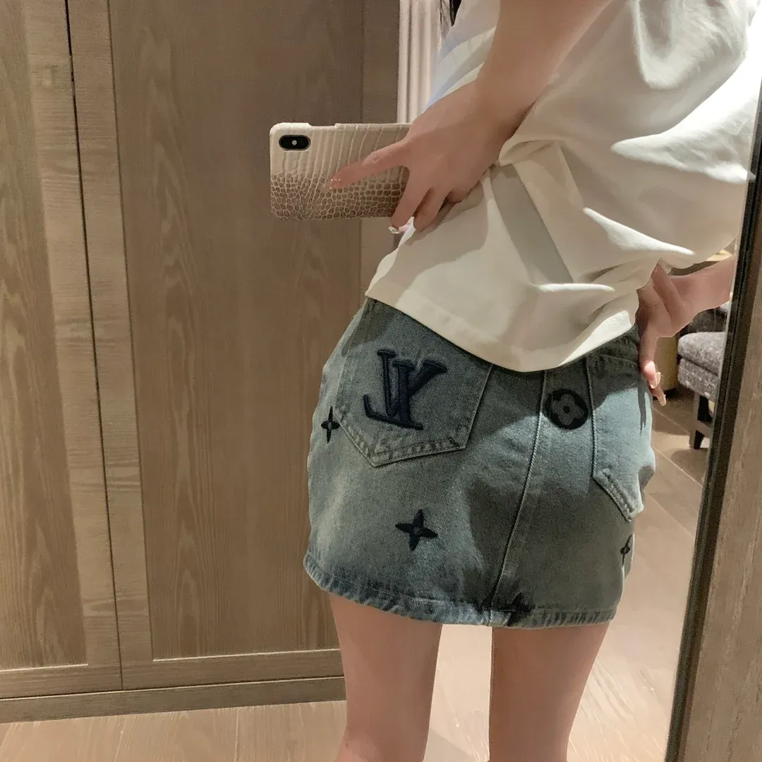 New fashion embroidered denim short skirt