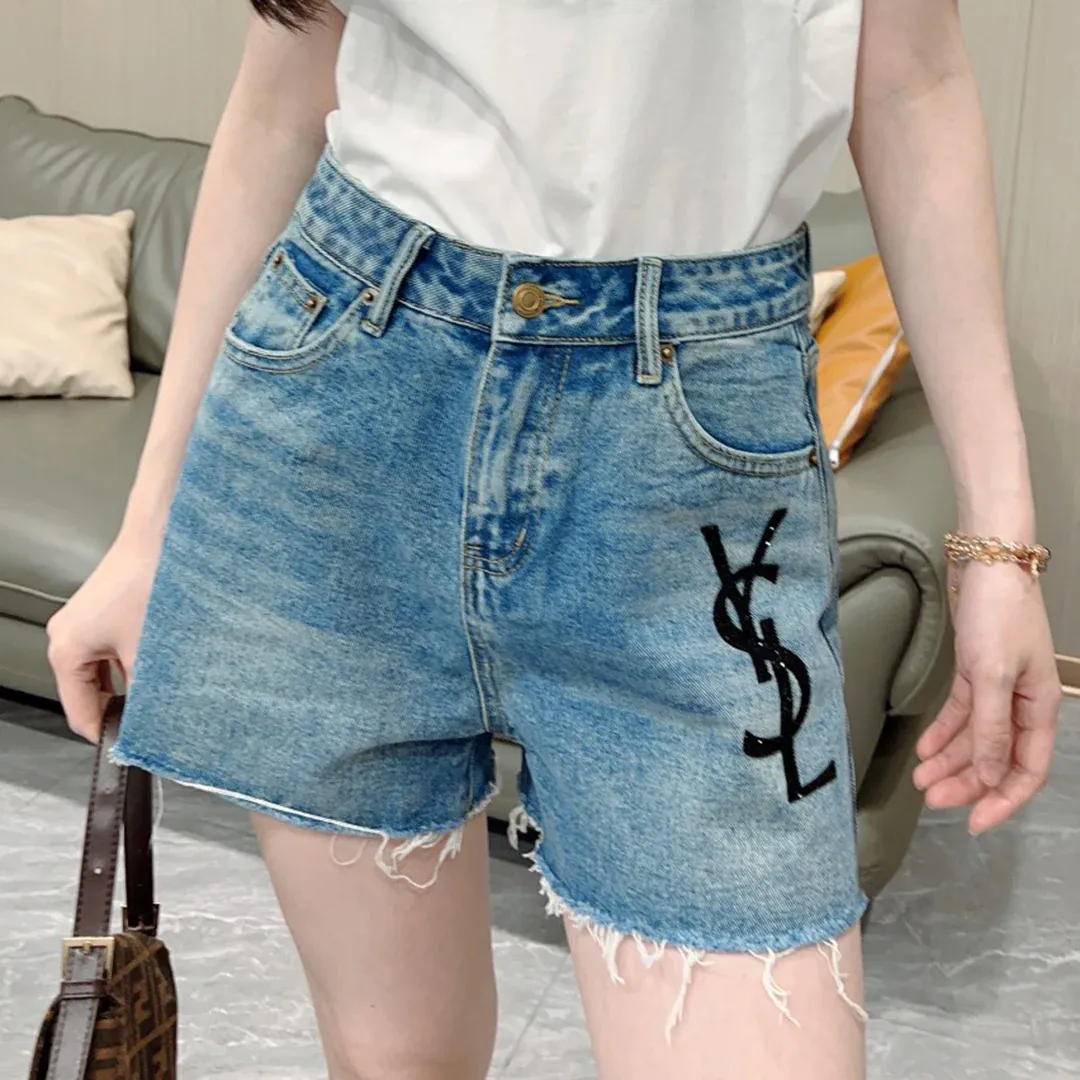 New fashion and versatile denim straight leg shorts