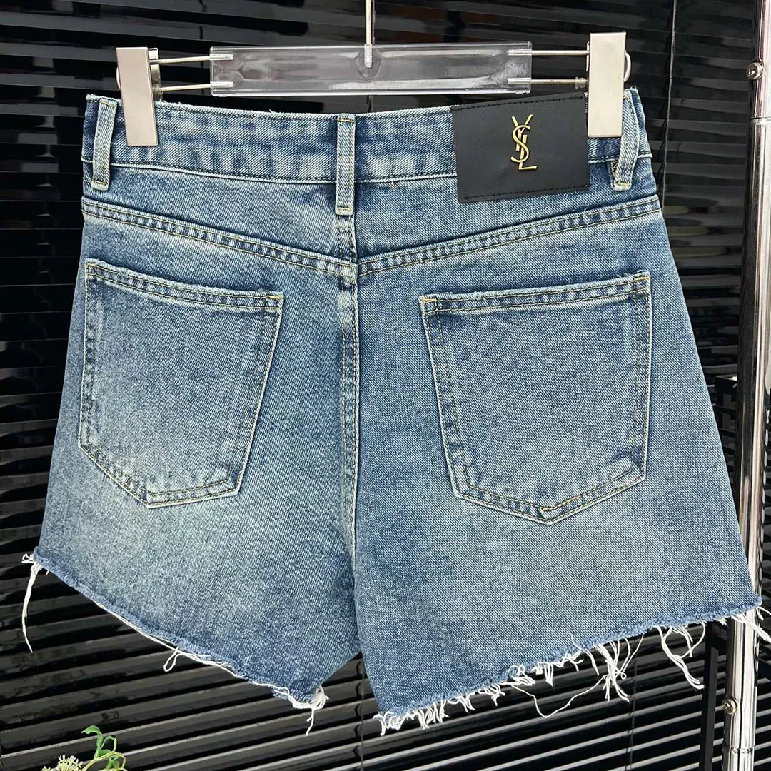 New fashion and versatile denim straight leg shorts