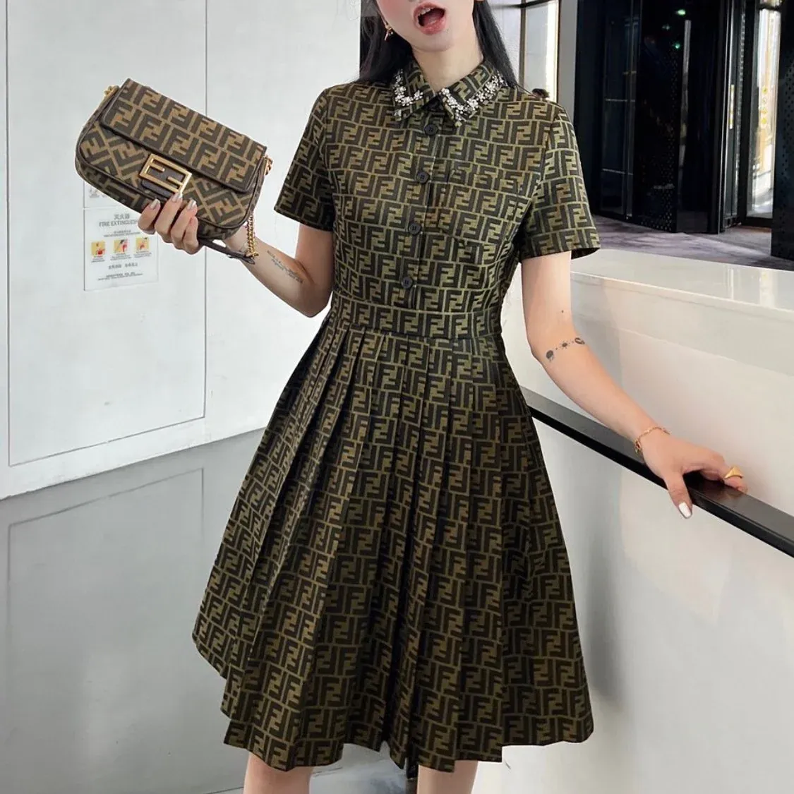 New Shirt Jacquard Letter Tight Waist Dress