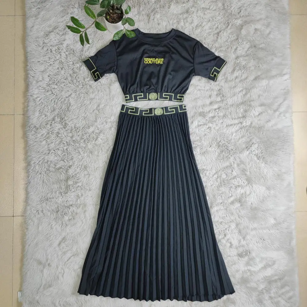 Fashion Casual Embroidery Short Sleeve Suit