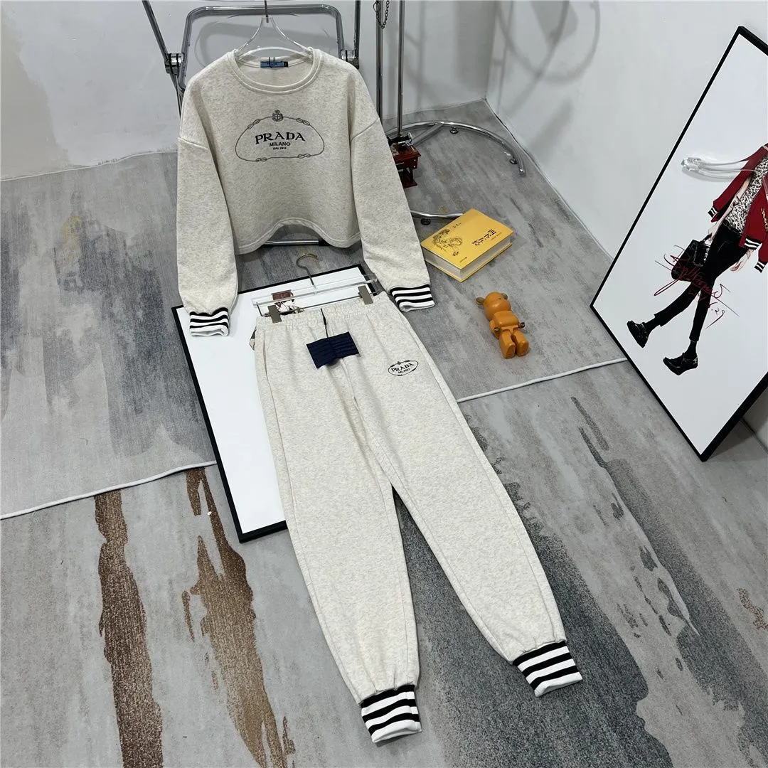 Casual Versatile Long Sleeved Set Hooded