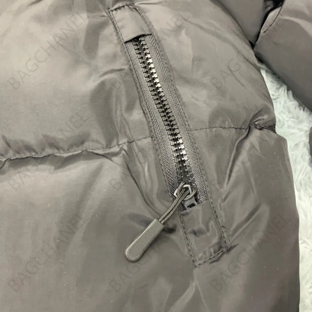 High Quality womens Down Coat Designer Parkas Fashion Winter Mens Ladies Jacket Luxury Letter Plaid Classic Warm Top Jacket Two Colors