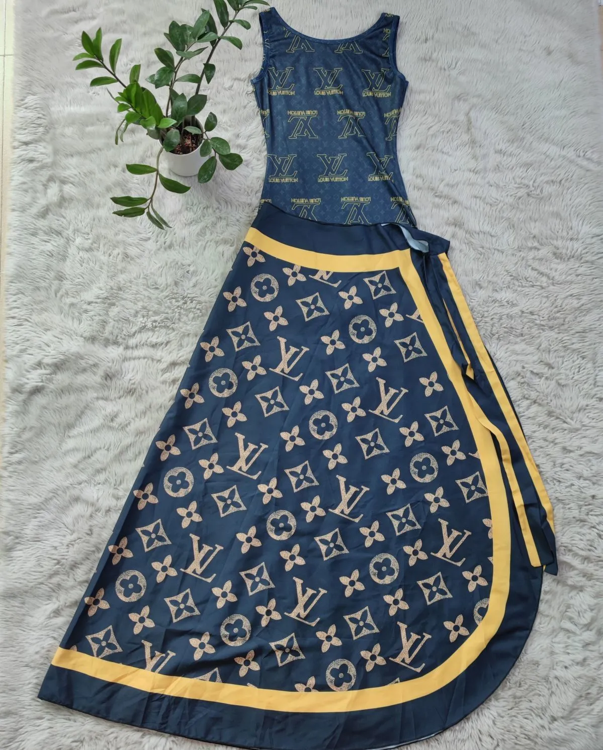 Sexy sleeveless lace-up swimsuit beach skirt two-piece set