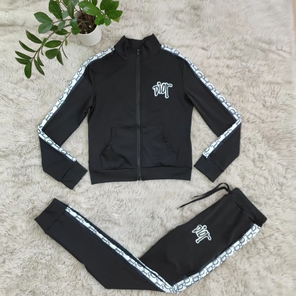 High collar stylish commuting print sports suit
