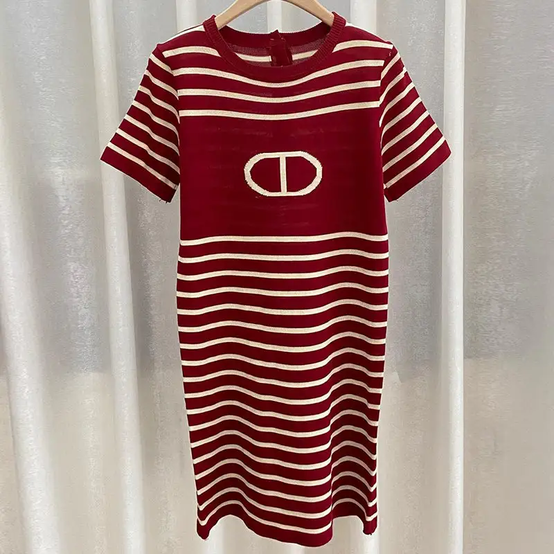 Fashion striped skirt