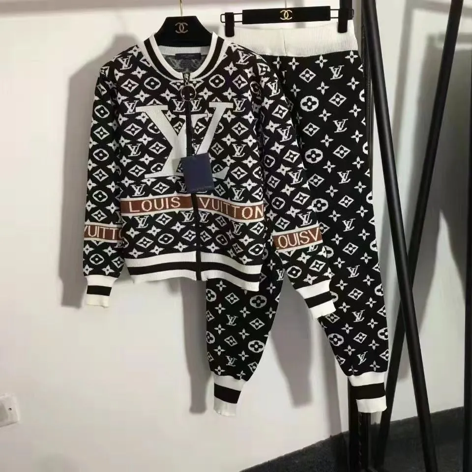 New fashion knitted casual cardigan hooded letter top + knitted pencil pants two-piece suit