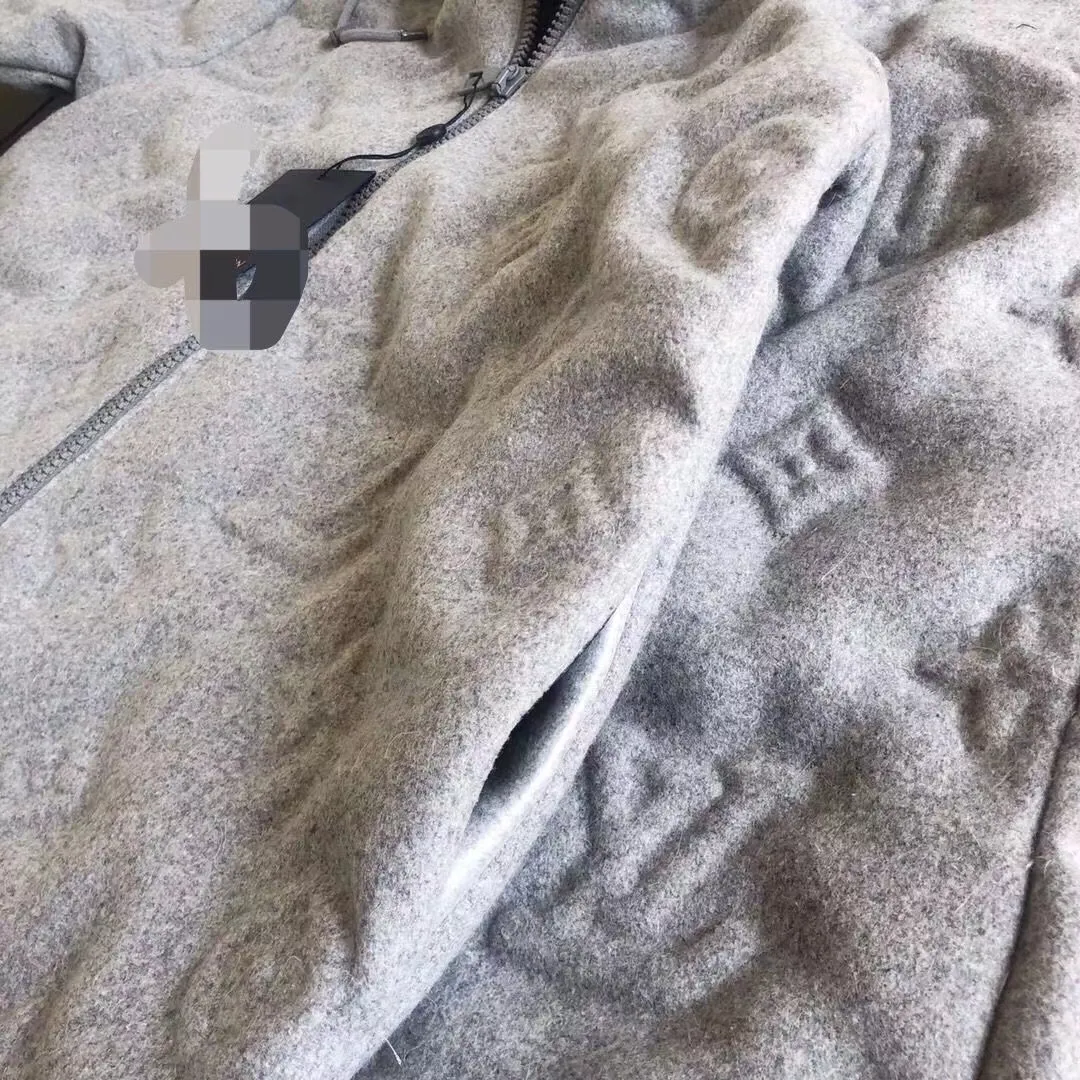 New Fashion Suit Jacket Embossing Process Down Jacket