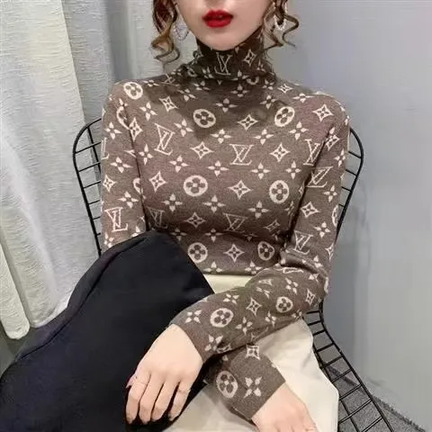 New Fashion printed slim top with bottoming shirt