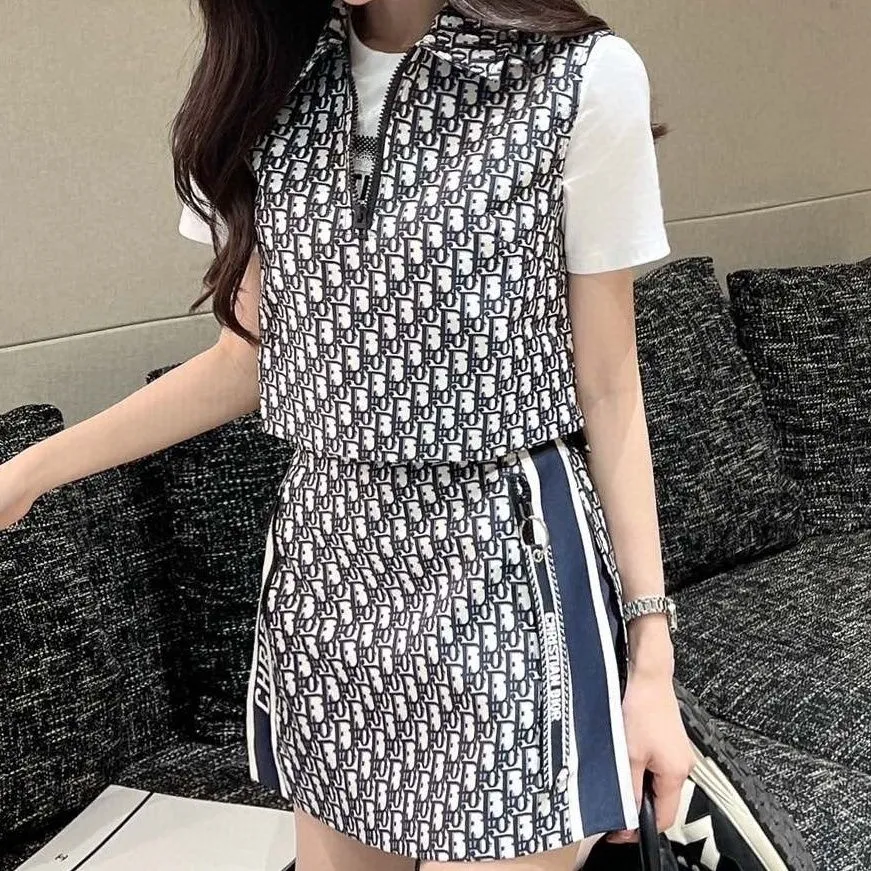 Spring summer elegant suit