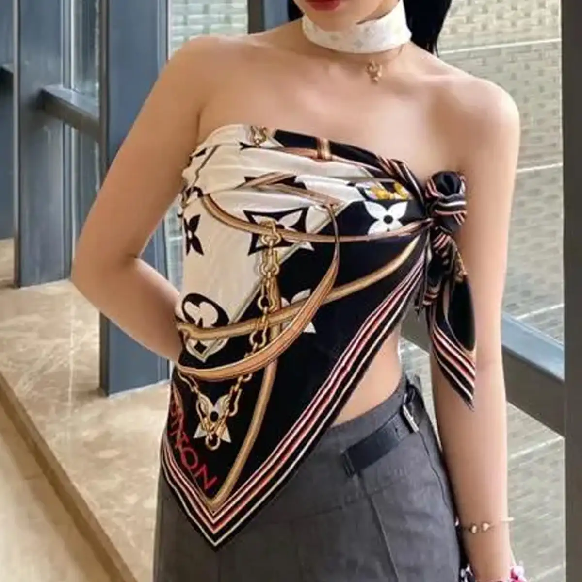 Women's inner tube top silk scarf