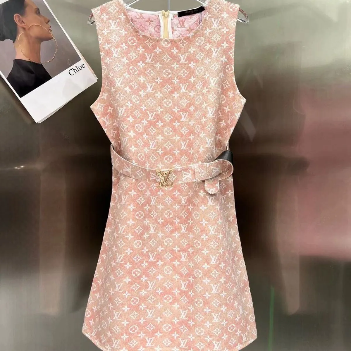 New waistband tied denim dress