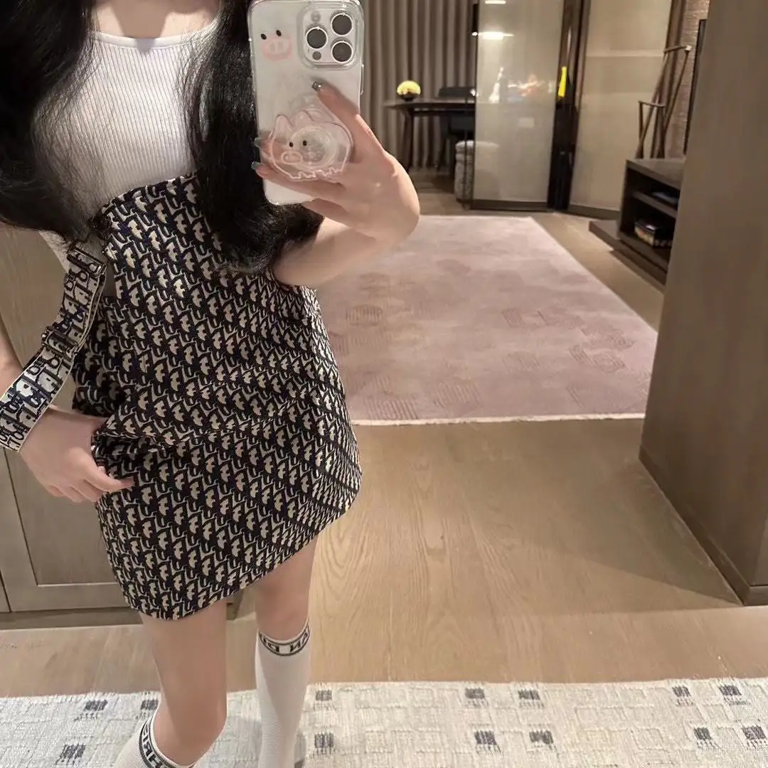 Fashion Printed suspenders dress bottoming shirt set