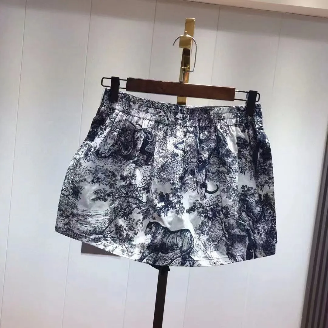 Fashion print skirt