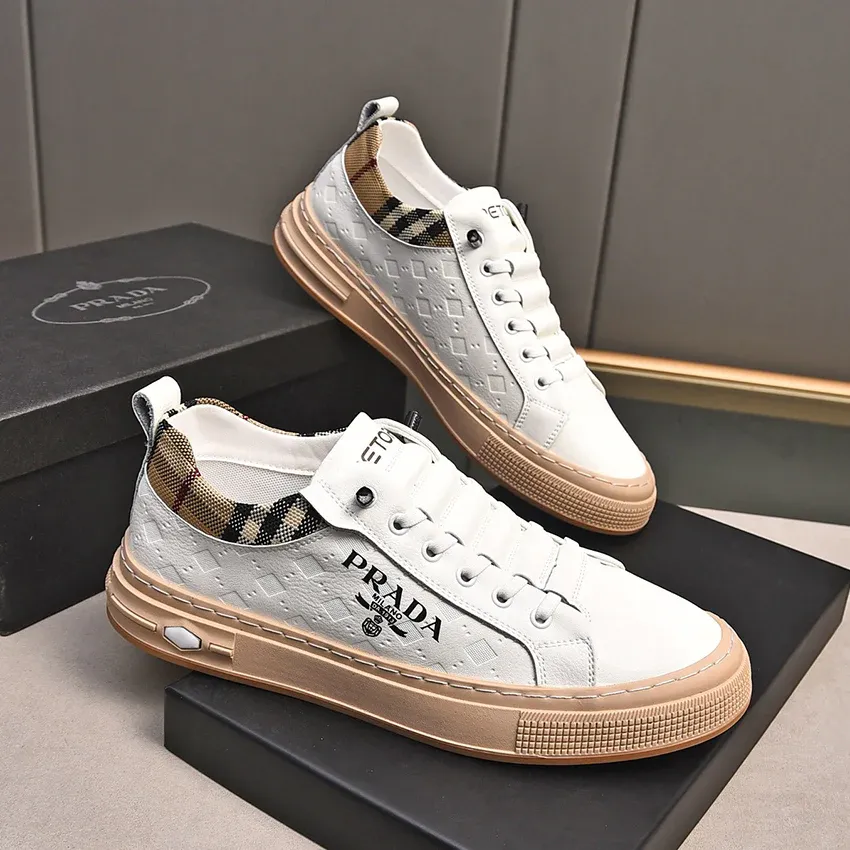 New Fashion Sports Board Shoes