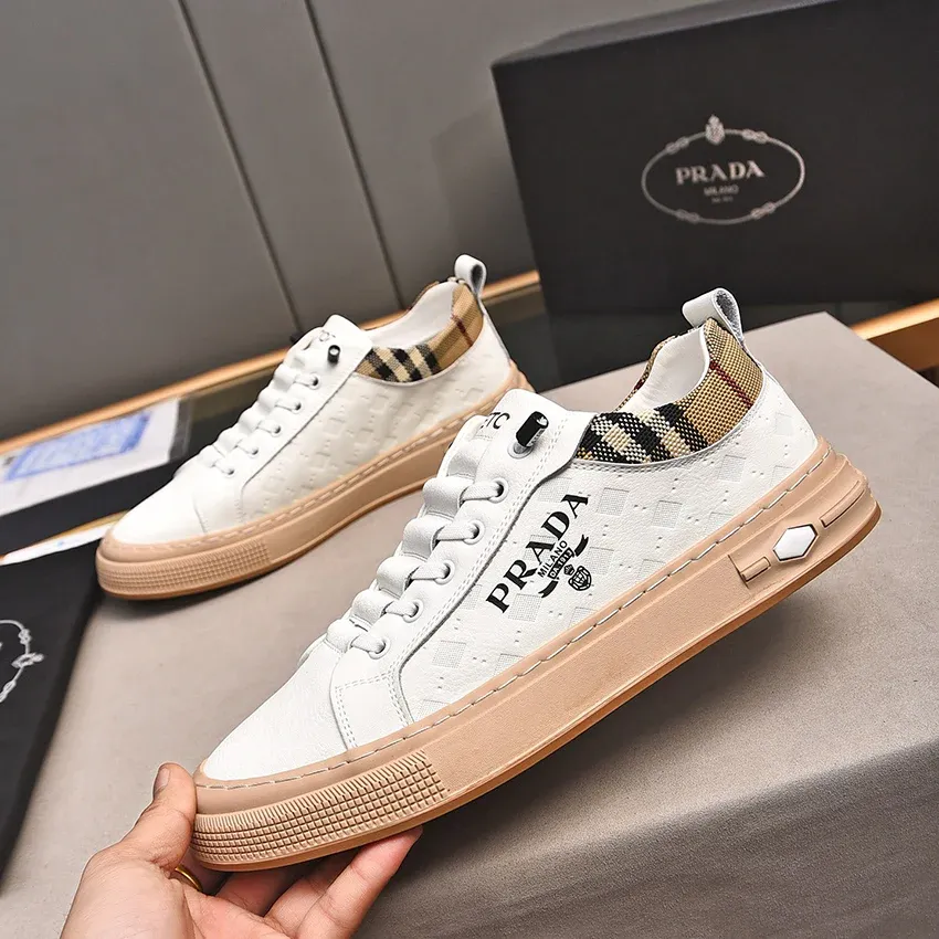 New Fashion Sports Board Shoes