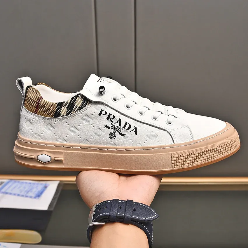 New Fashion Sports Board Shoes