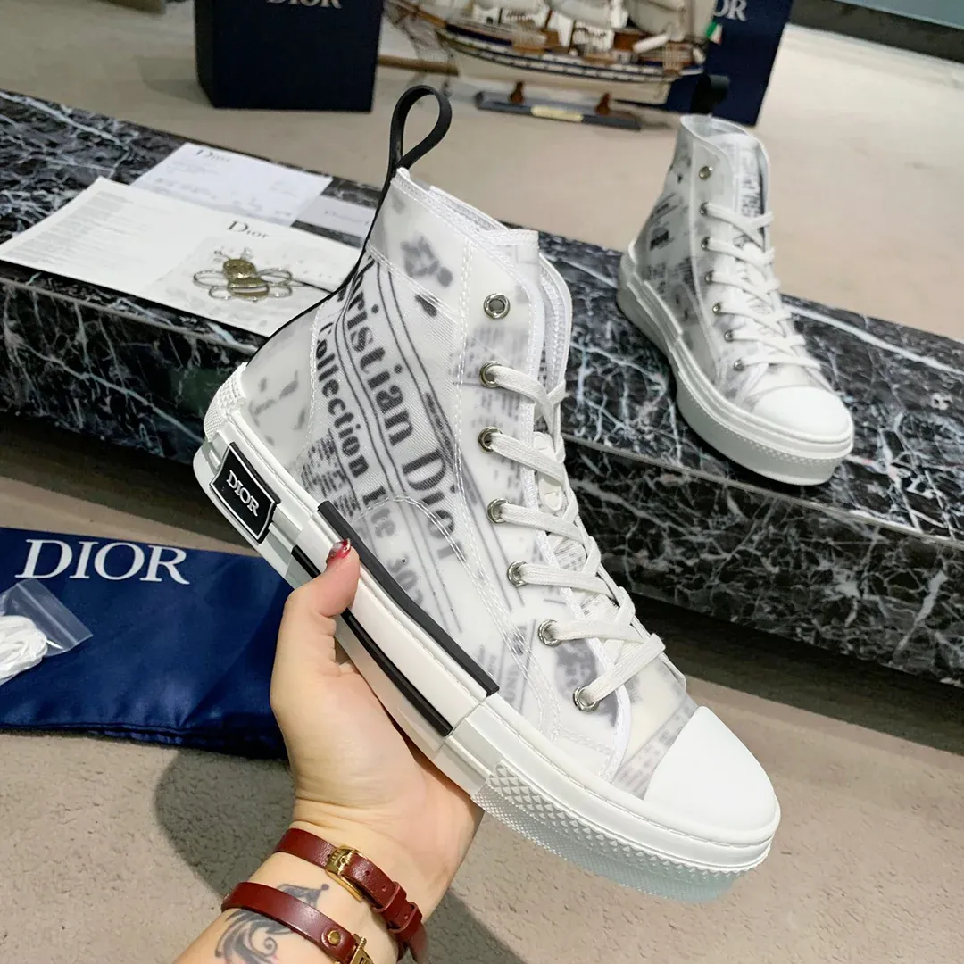 New fashionable and versatile casual high top sports shoes