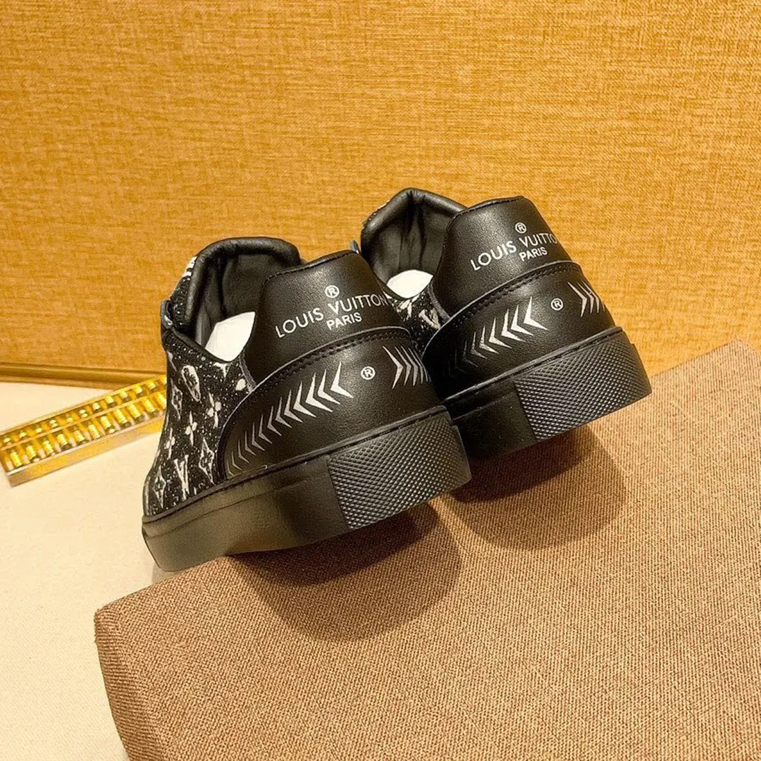 New fashion men's casual sports shoes