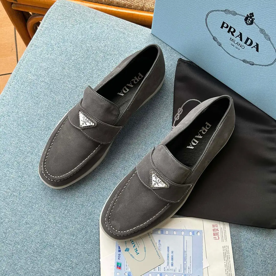 High end men's leather casual sneakers