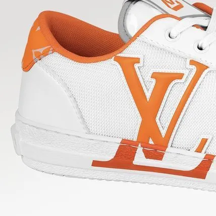 Trendy Vlogo fashion laceup sneakers