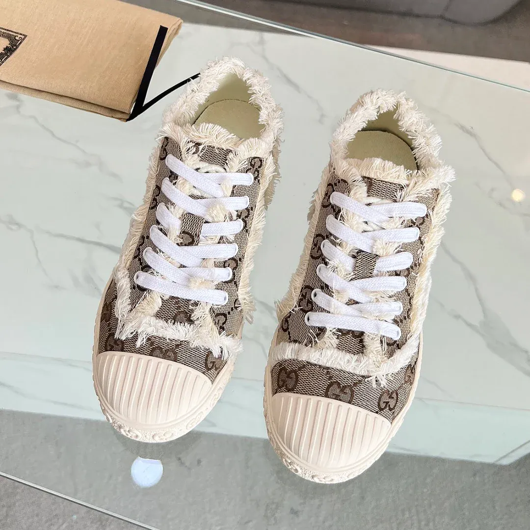 Ladies new fashion versatile sports sneakers