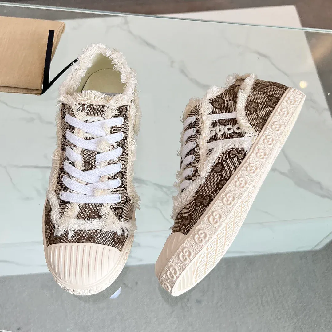 Ladies new fashion versatile sports sneakers