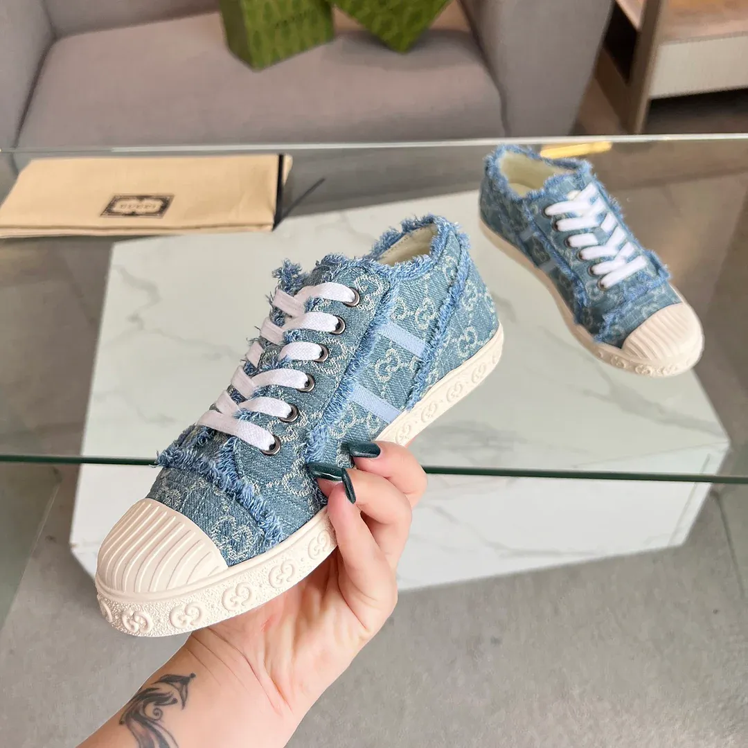 Ladies new fashion versatile sports sneakers