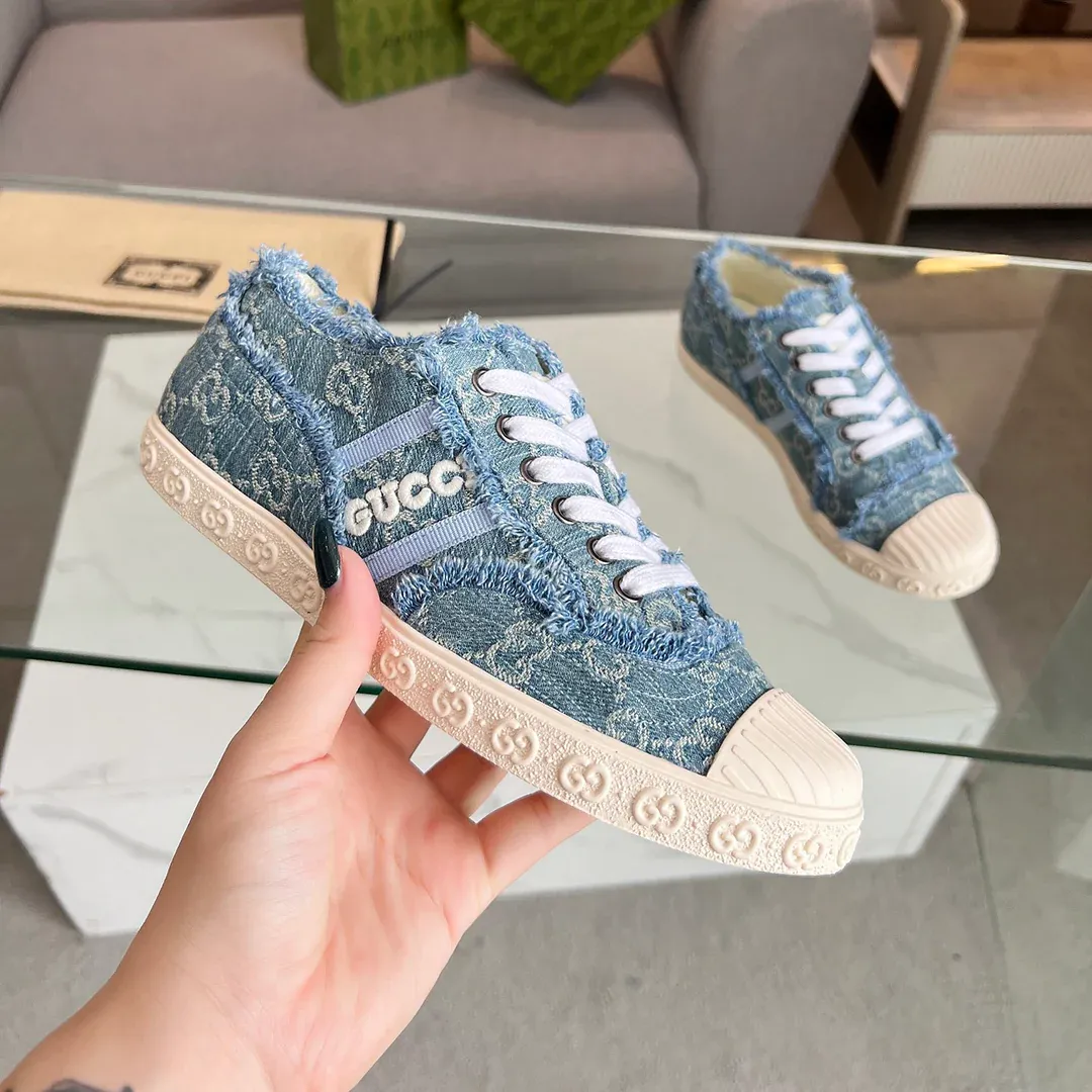 Ladies new fashion versatile sports sneakers