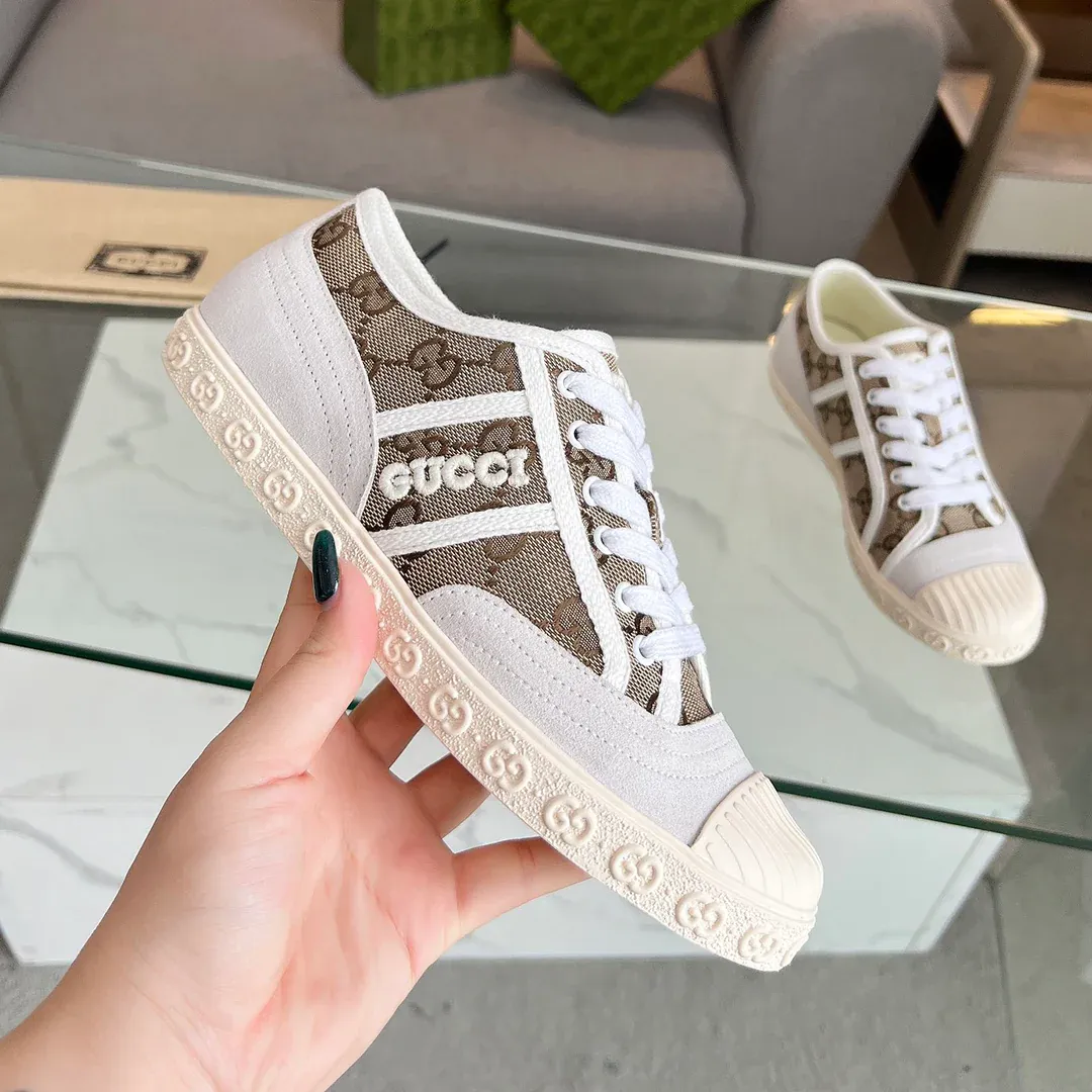 Ladies new fashion versatile sports sneakers