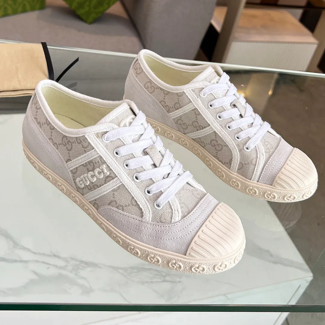 Ladies new fashion versatile sports sneakers