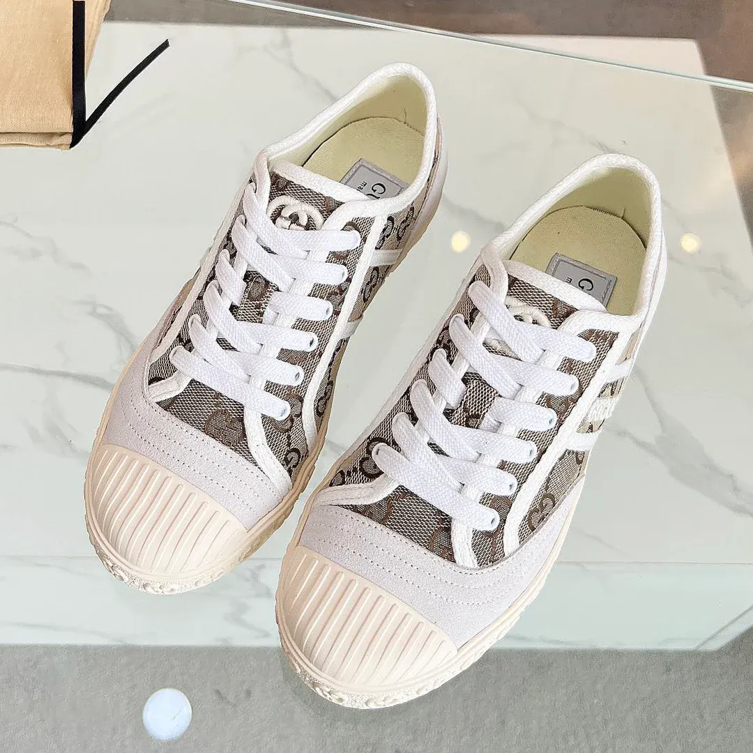Ladies new fashion versatile sports sneakers