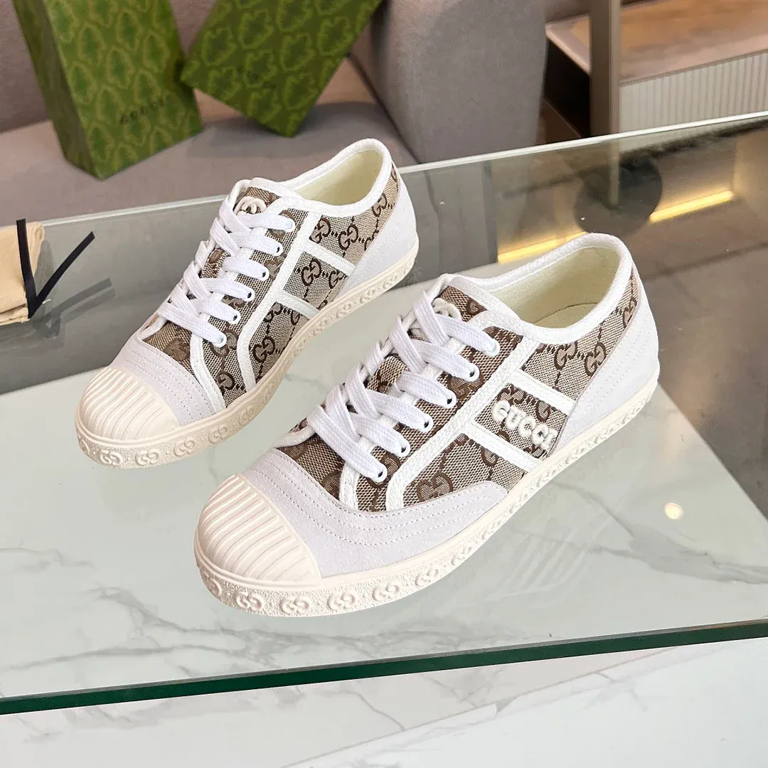 Ladies new fashion versatile sports sneakers