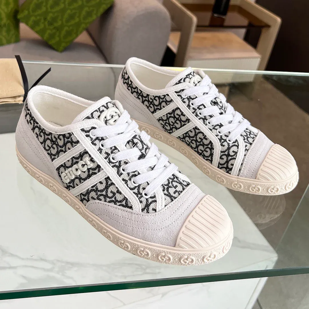 Ladies new fashion versatile sports sneakers