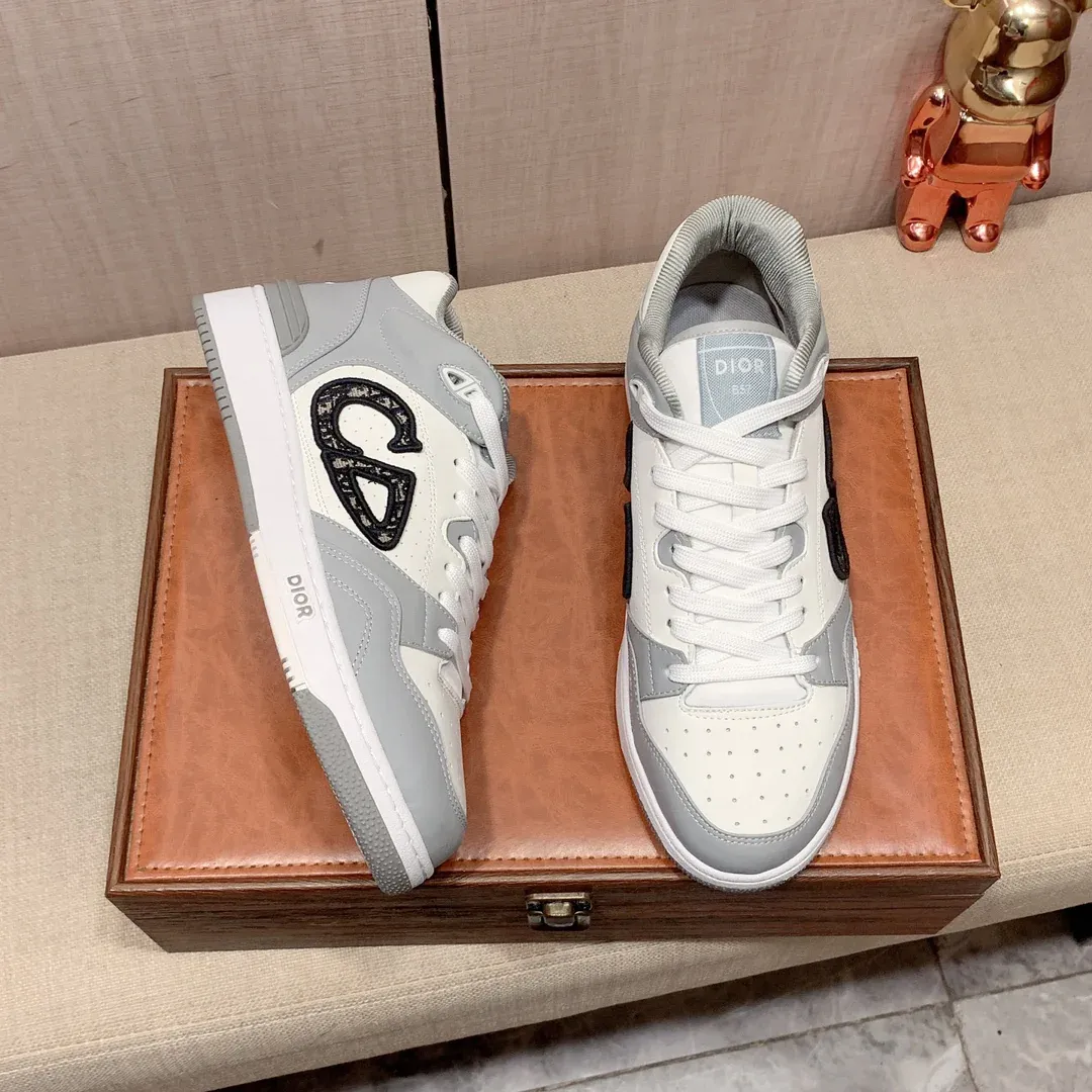 New fashion classic versatile sports sneakers