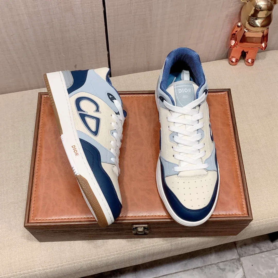 New fashion classic versatile sports sneakers