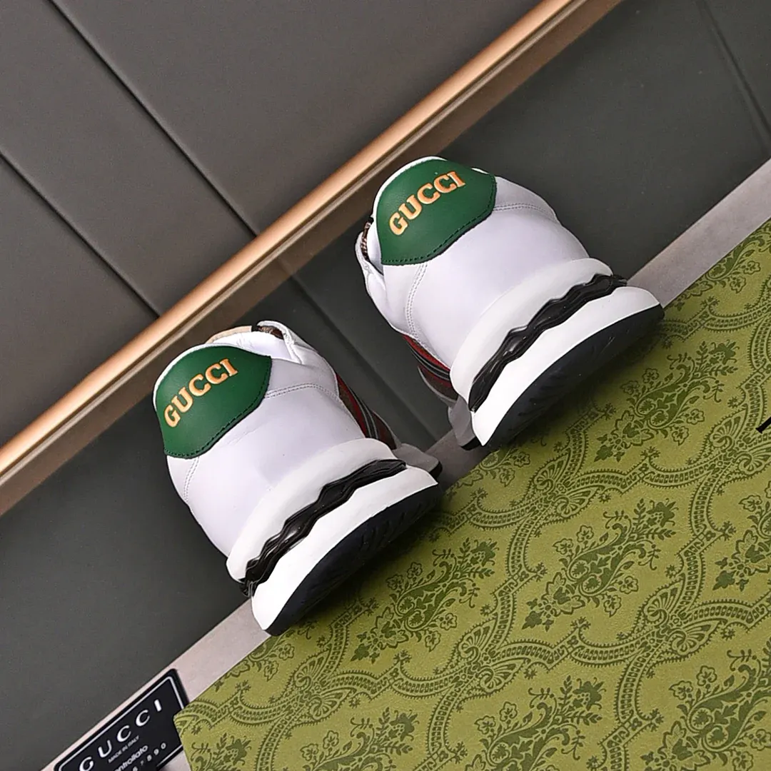 Men's new fashionable and versatile sports sneakers