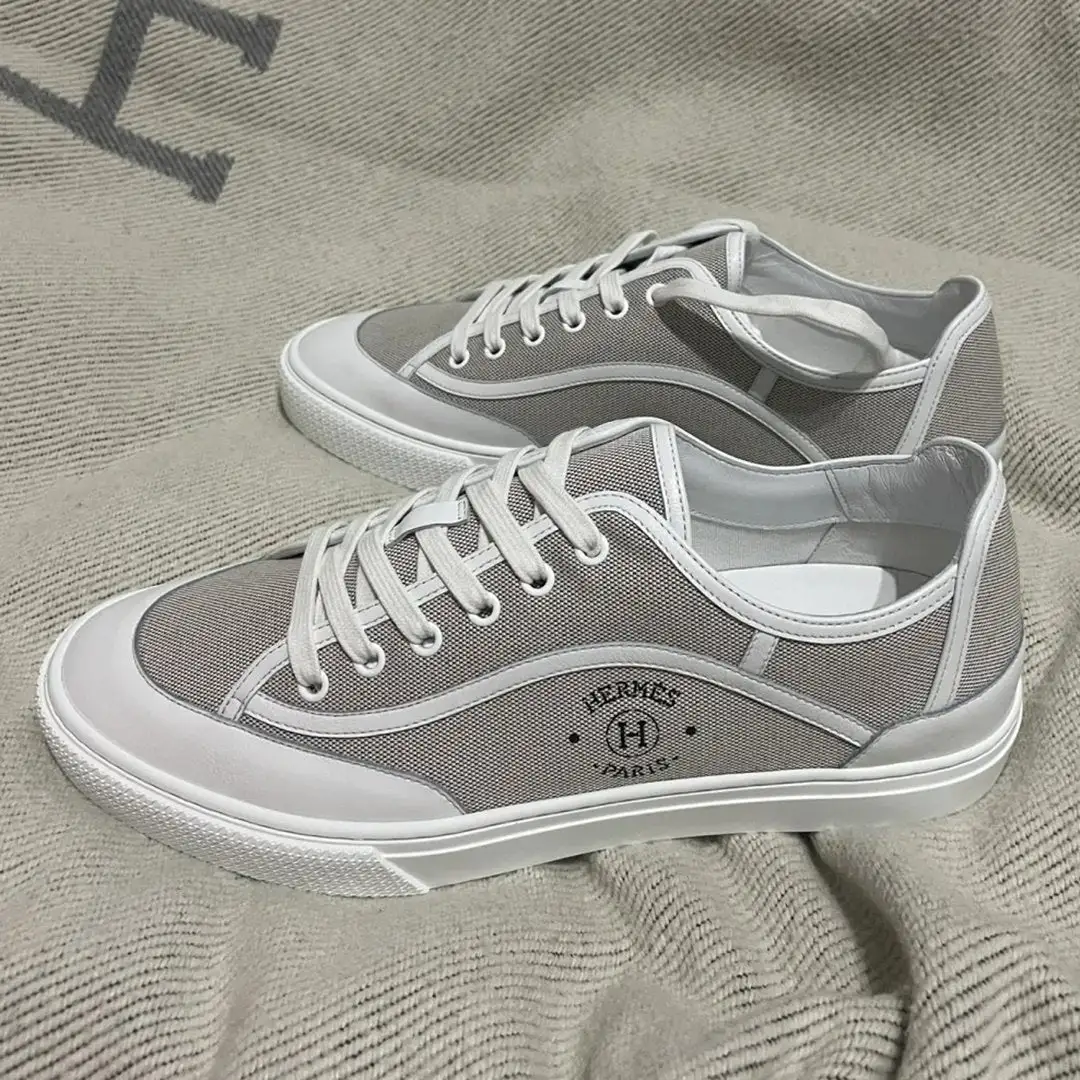 New fashionable and versatile men's sports sneakers