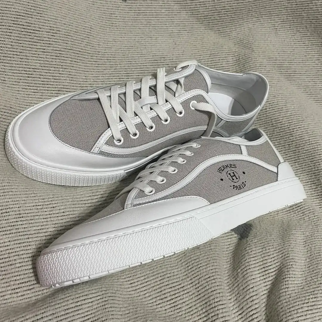 New fashionable and versatile men's sports sneakers