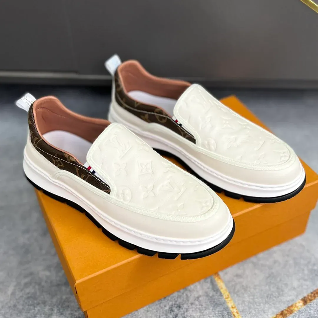 New fashion and versatile men's sports and casual shoes
