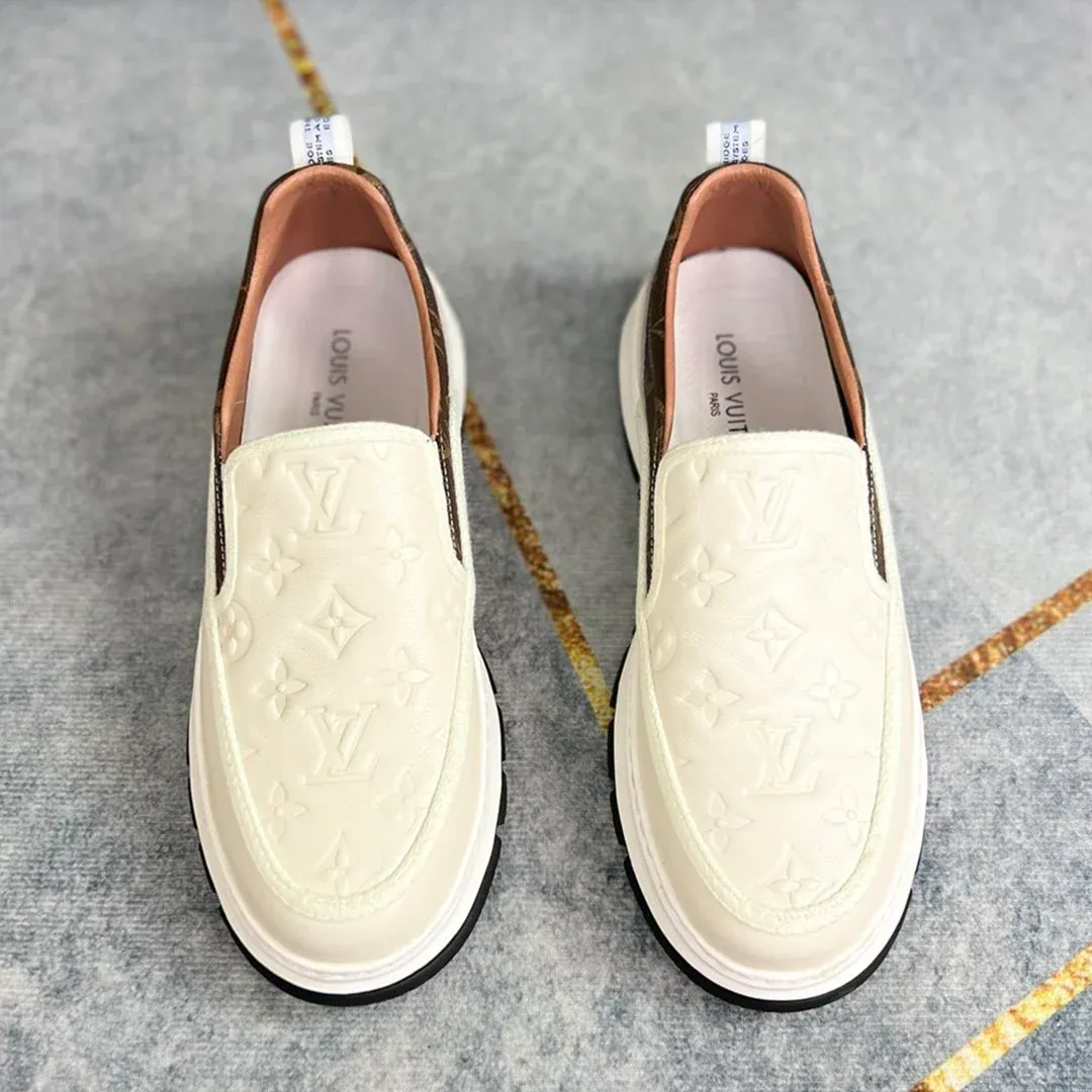 New fashion and versatile men's sports and casual shoes