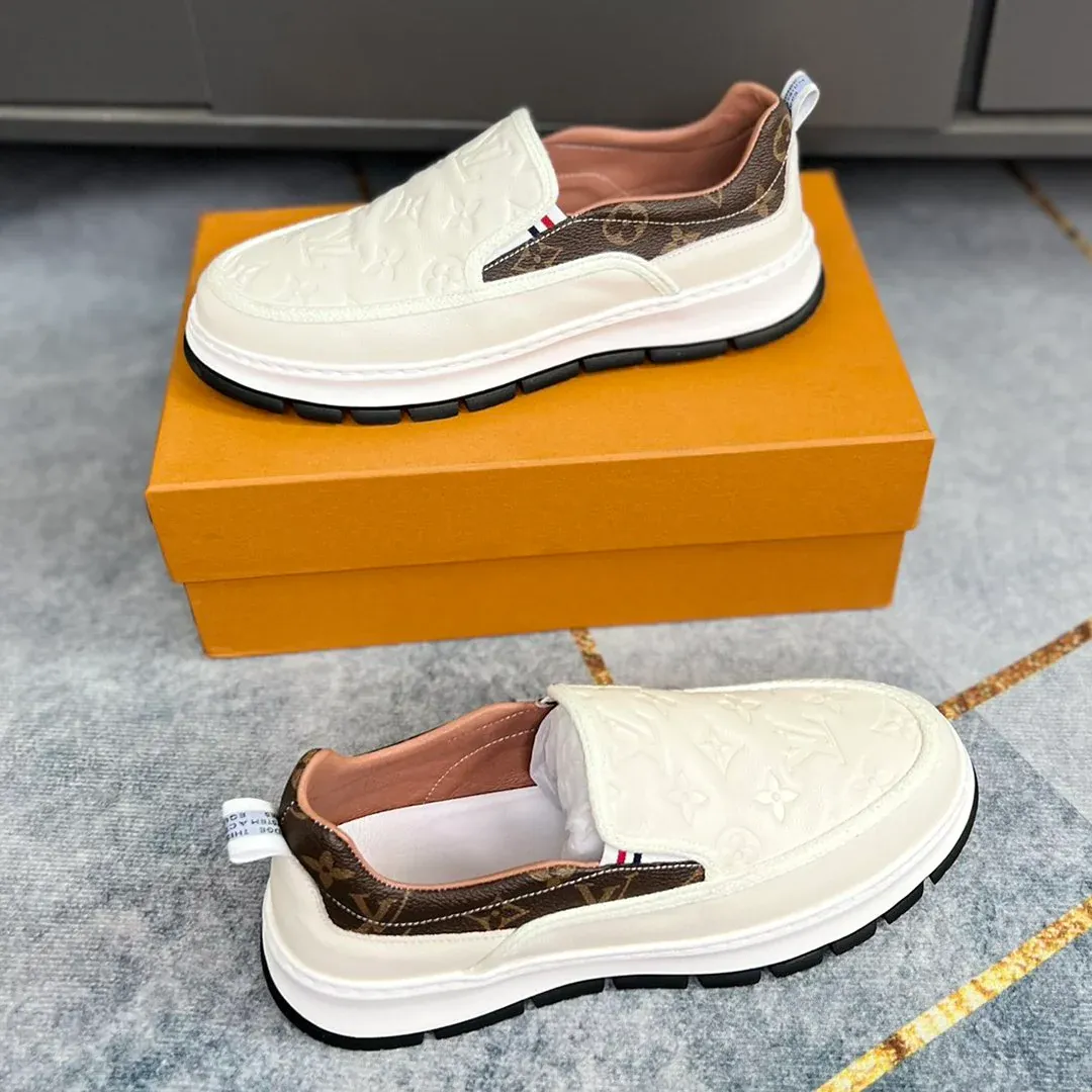 New fashion and versatile men's sports and casual shoes