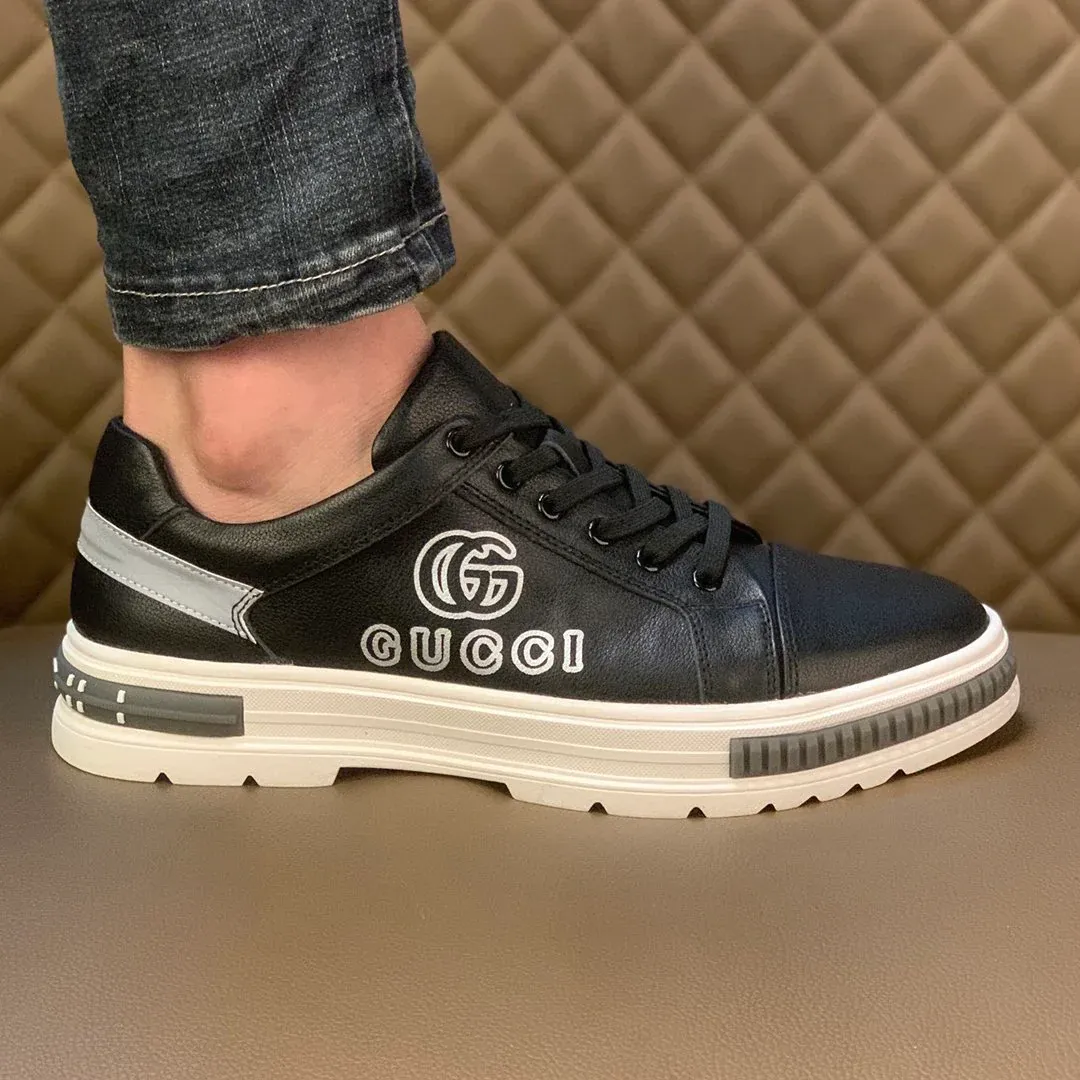 Men's new fashionable and versatile sports shoes