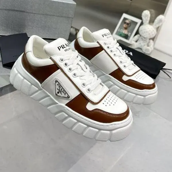 New fashionable and versatile men's sports sneakers